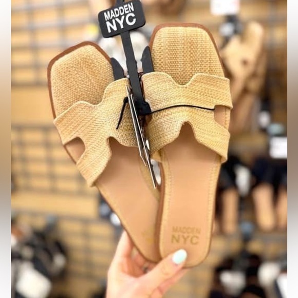 🔴 4/$15 Madden NYC Women's Tan Beige Raffia Open Toe Slides Sandals size 9 NWT - Picture 3 of 14